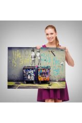 Bansky Çöp Kutusuna İşeyen Çocuklar Kanvas Tablosu / Hayat Kısa-5154