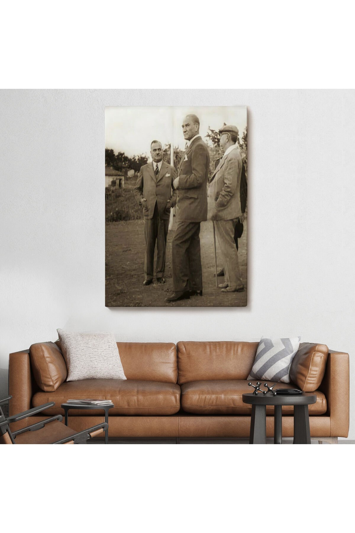 Atatürk, Celal Bayar, ve Kılıç Ali ile Muhafız Alayında Denetlemelerde Bulunurken Tablo-6259